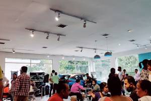 Tata Motors Cars Showroom - Berkeley, Industrial Area Phase 1 - Automobile Dealers in India