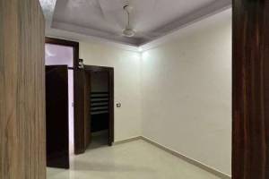Ready-to-Move 2BHK Flat – 2 Beds, 2 Baths, 750 sq. ft. of Comfort" - Flats & Apartments in Delhi