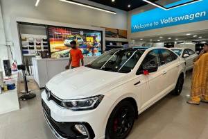 Volkswagen Chandigarh Showroom - Automobile Dealers in India