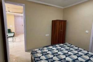 Spacious 2 BHK Apartment with 1 Bath, 900 sq. ft. Available for Rent in DLF Phase 3"
